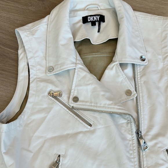 Faux Leather Moto Vest
DKNY woman’s size L XL 2x - Picture 5 of 6